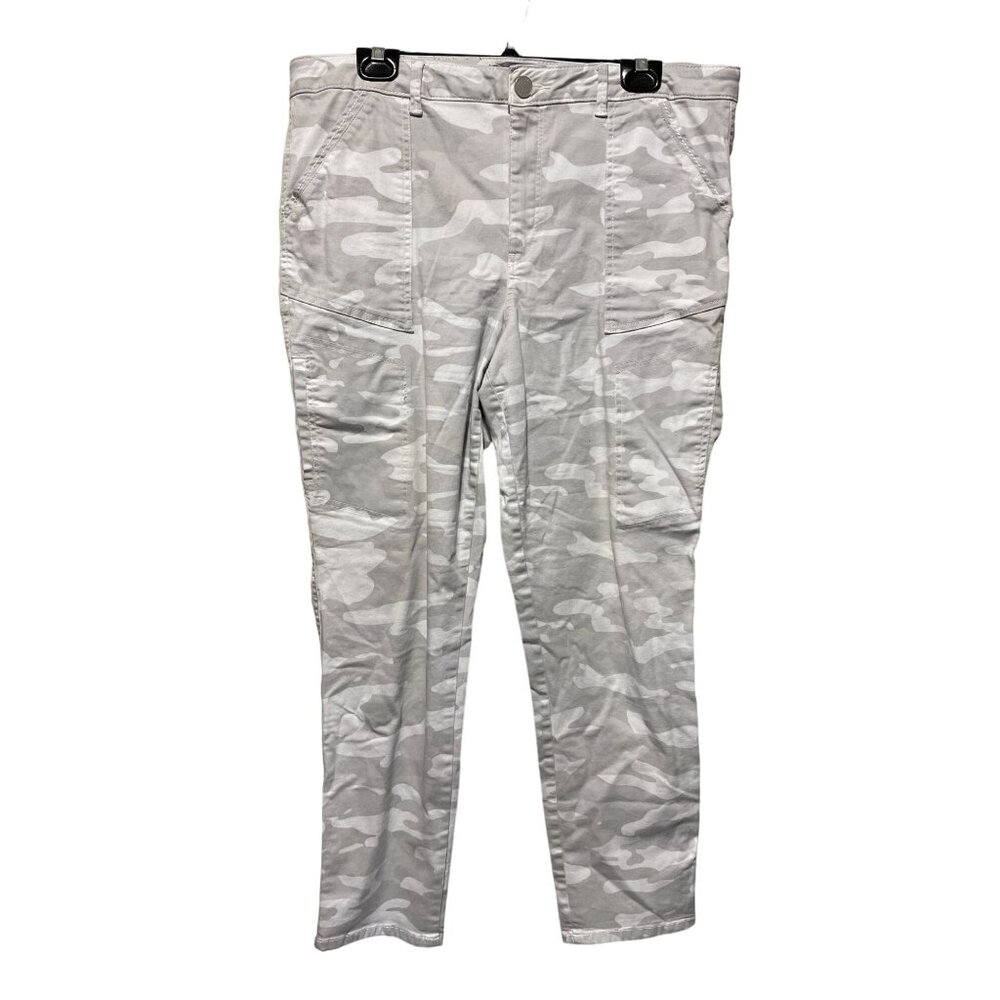 Wit & Wisdom Gray White Camouflage‎ Pattern with Pockets